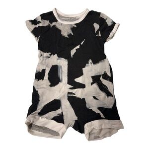 Simple seed Abstract Black and White Romper